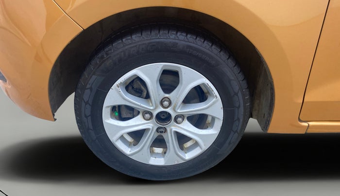 2016 Ford Figo Aspire TREND 1.2 PETROL, Petrol, Manual, 1,05,720 km, Left Front Wheel