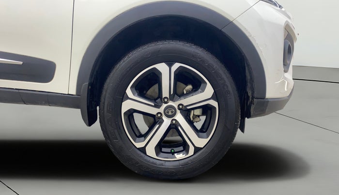 2023 Tata NEXON XZ PLUS PETROL, Petrol, Manual, 17,001 km, Right Front Wheel
