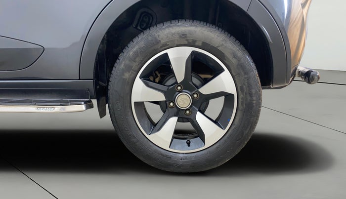 2018 Tata NEXON XZA PLUS DIESEL, Diesel, Automatic, 34,064 km, Left Rear Wheel