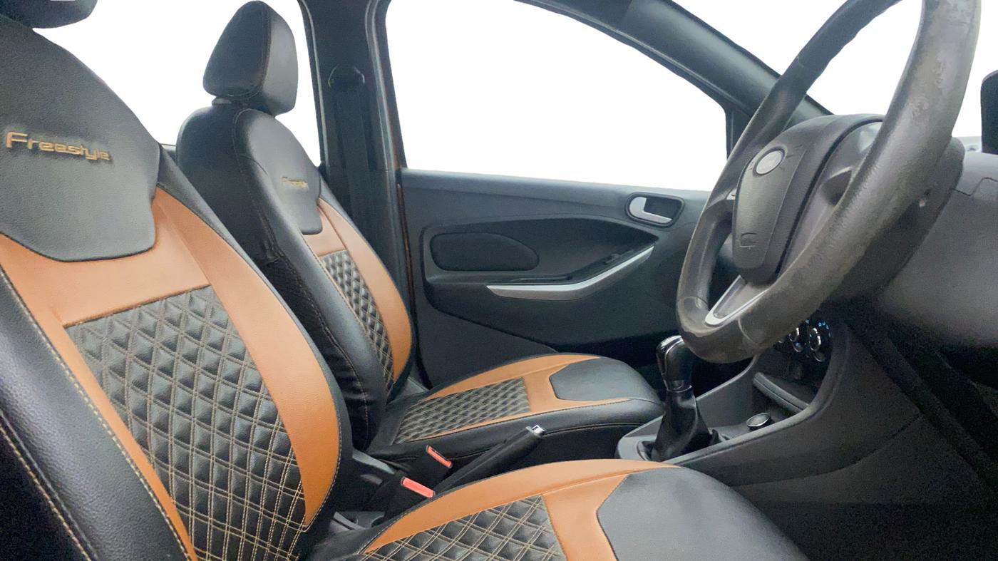 2018 Ford FREESTYLE TREND PLUS 1.2 PETROL, Petrol, Manual, 46,901 km, Right Side Front Door Cabin