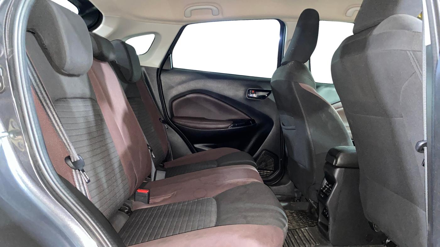 2024 Toyota Urban Cruiser Taisor V 1.0 Petrol AT, Petrol, Automatic, 26,999 km, Right Side Rear Door Cabin