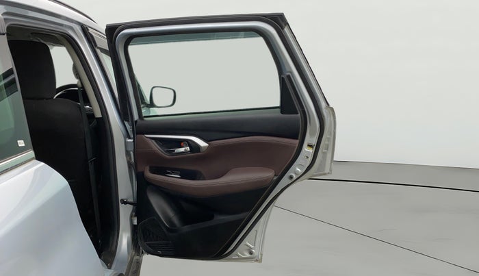 2023 Maruti Grand Vitara ZETA SMART HYBRID, Petrol, Manual, 10,426 km, RHS Rear Door