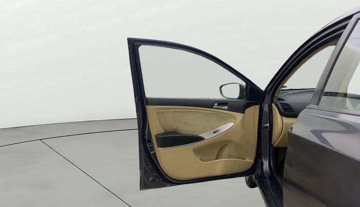 2012 Hyundai Verna FLUIDIC 1.4 CRDI, Diesel, Manual, 1,35,592 km, LHS Front Door