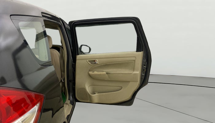 2016 Maruti Ertiga VDI SHVS, Diesel, Manual, 1,45,070 km, RHS Rear Door