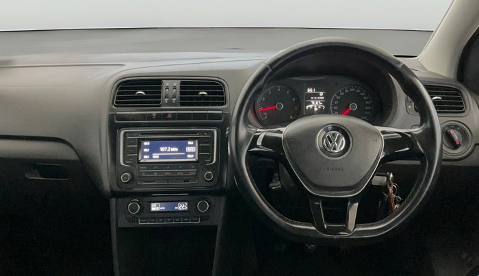 2017 Volkswagen Vento COMFORTLINE 1.6, Petrol, Manual, 75,158 km, Steering Wheel Close Up