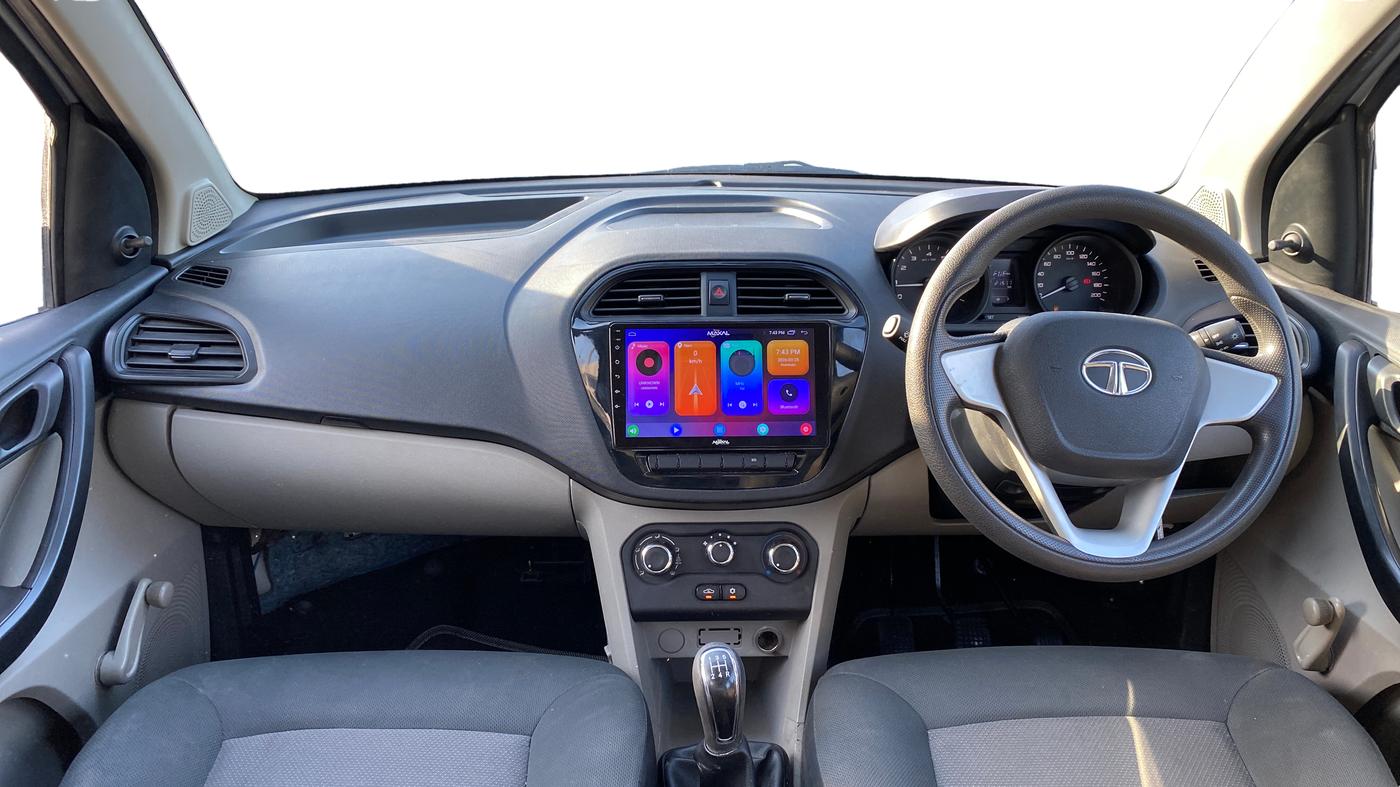 2017 Tata Tiago XE PETROL, Petrol, Manual, 21,511 km, Dashboard