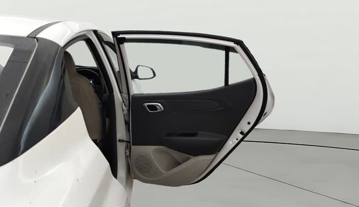 2023 Hyundai AURA SX 1.2 CNG, CNG, Manual, 56,202 km, RHS Rear Door