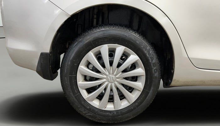 2015 Maruti Swift Dzire VXI, Petrol, Manual, 30,388 km, Right Rear Wheel