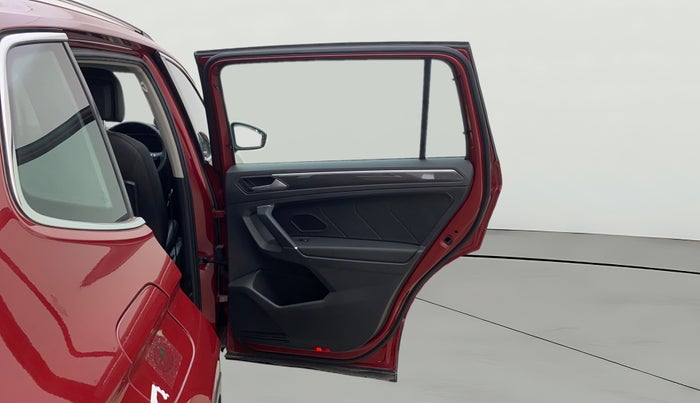 2020 Volkswagen TIGUAN ALL SPACE 2.0 TSI, Petrol, Automatic, 36,059 km, RHS Rear Door