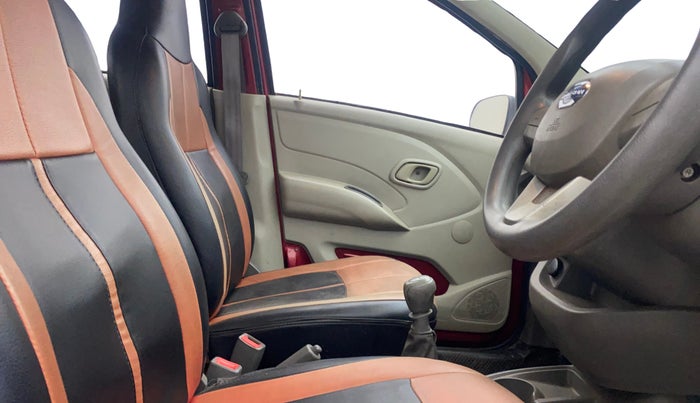 2016 Datsun Redi Go S, Petrol, Manual, 70,807 km, Right Side Front Door Cabin