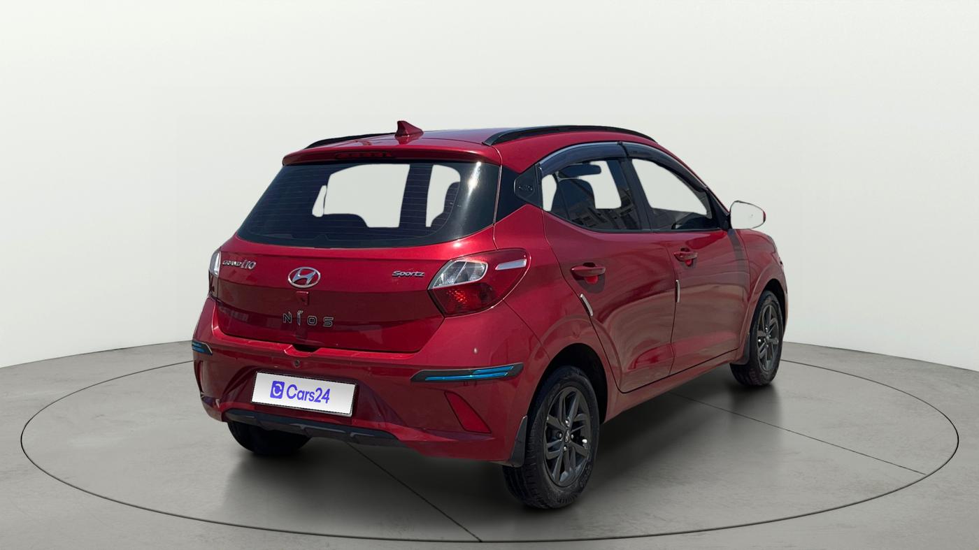 2020 Hyundai GRAND I10 NIOS SPORTZ 1.2 KAPPA VTVT, Petrol, Manual, 30,358 km, Right Back Diagonal