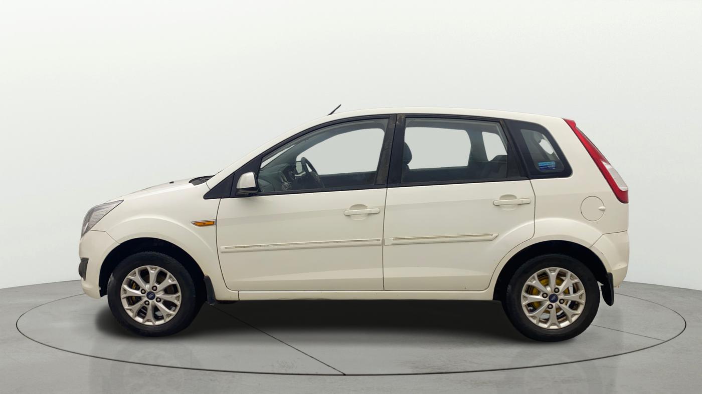 2014 Ford Figo TITANIUM 1.2 PETROL, Petrol, Manual, 54,003 km, Left Side