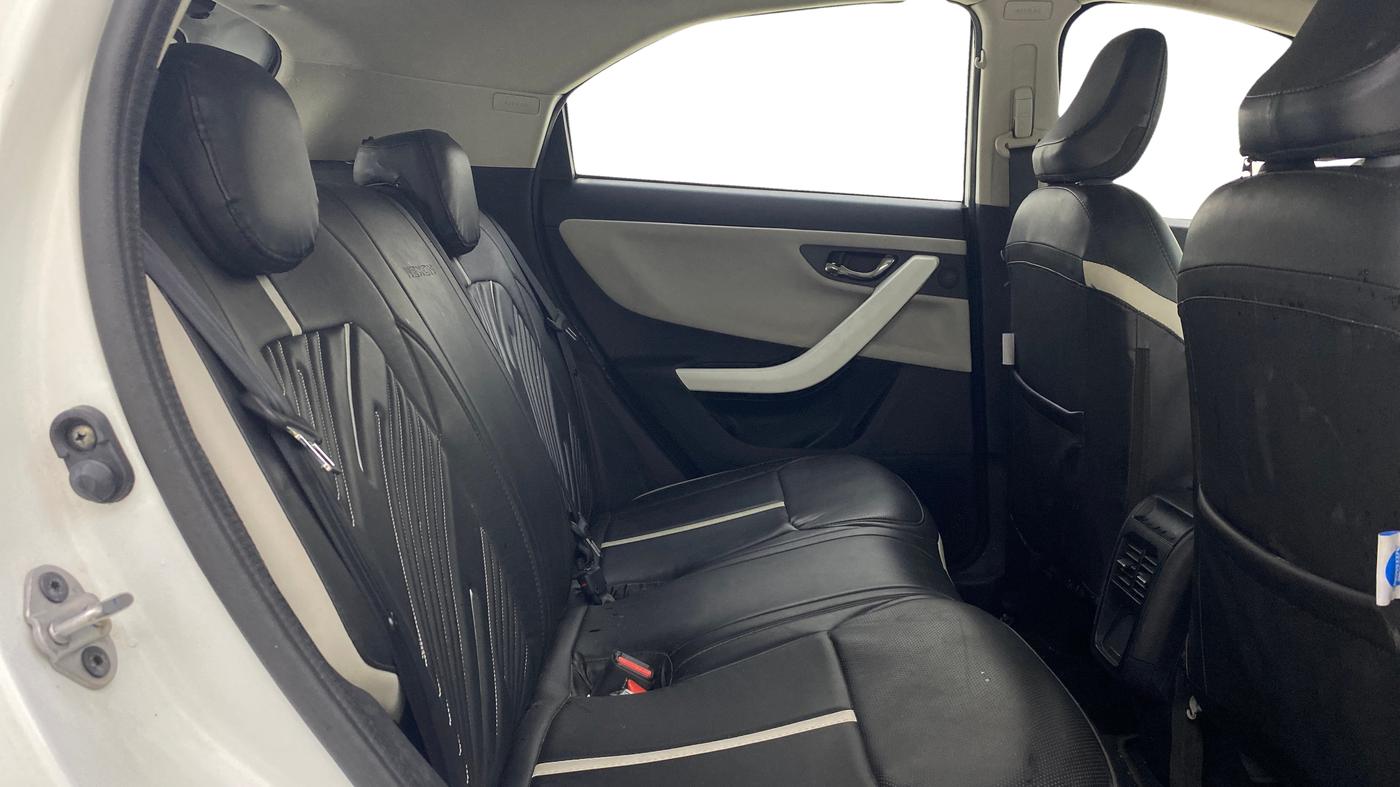 2024 Tata NEXON CREATIVE+ SUNROOF AMT 1.2 PETROL, Petrol, Automatic, 17,533 km, Right Side Rear Door Cabin