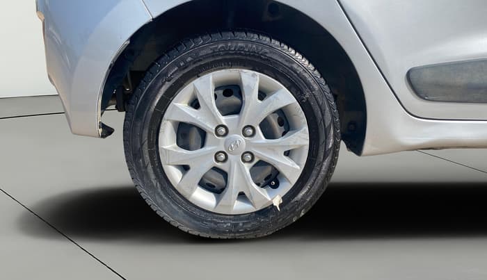 2015 Hyundai Grand i10 SPORTZ 1.2 KAPPA VTVT, Petrol, Manual, 88,547 km, Right Rear Wheel