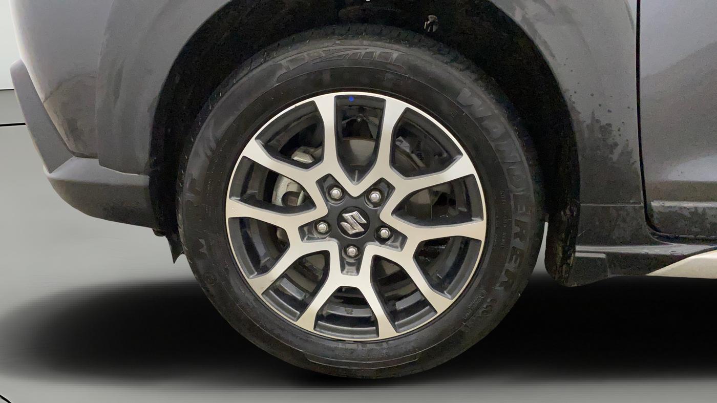 2025 Maruti XL6 ALPHA AT, Petrol, Automatic, 19,583 km, Left Front Wheel