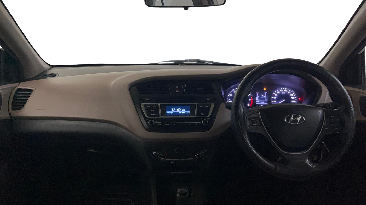 2016 Hyundai Elite i20 MAGNA 1.2, Petrol, Manual, 68,739 km, Dashboard