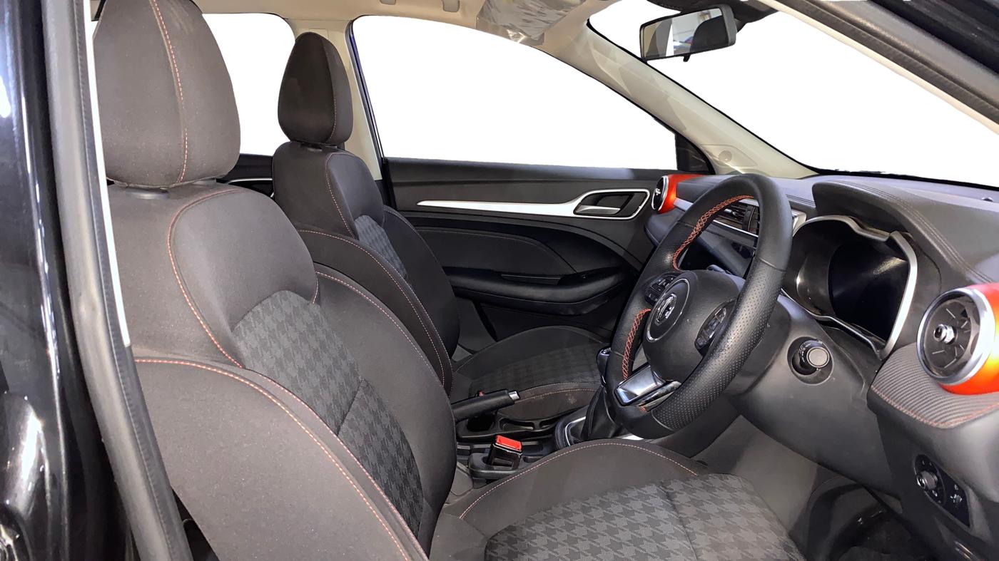 2023 MG ASTOR  SMART BLACK STORM EDITION , Petrol, Manual, 28,728 km, Right Side Front Door Cabin