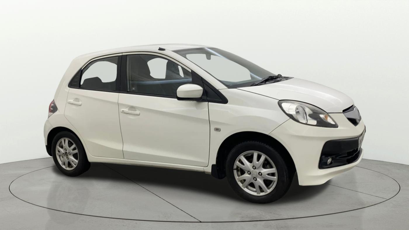 2015 Honda Brio VX AT, CNG, Automatic, 75,747 km, Right Front Diagonal