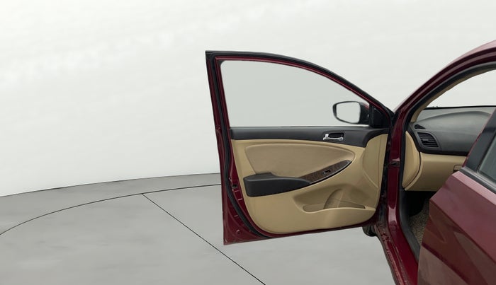 2014 Hyundai Verna FLUIDIC 1.6 VTVT SX, Petrol, Manual, 80,433 km, LHS Front Door