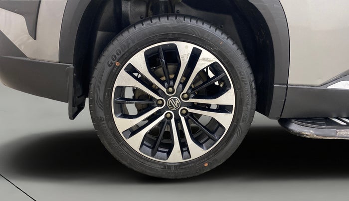 2022 MG HECTOR SHARP HYBRID 1.5 PETROL, Petrol, Manual, 87,438 km, Right Rear Wheel