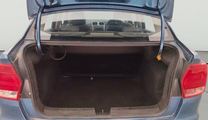 2016 Volkswagen Ameo HIGHLINE1.2L, Petrol, Manual, 59,833 km, Boot Open Zoomed View