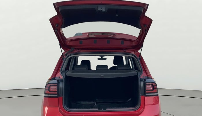 2022 Volkswagen TAIGUN HIGHLINE 1.0 TSI AT, Petrol, Automatic, 56,057 km, Boot Door Open