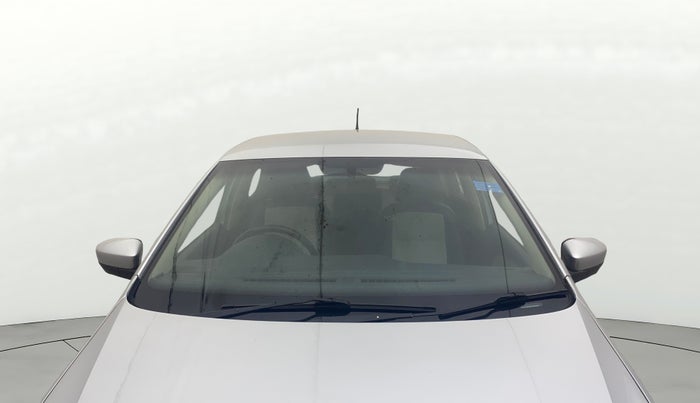 2015 Volkswagen Polo HIGHLINE1.2L, Petrol, Manual, 36,832 km, Front Windshield