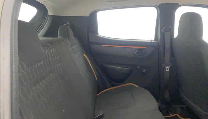 2018 Renault Kwid CLIMBER 1.0 AMT, Petrol, Automatic, 14,198 km, Right Side Rear Door Cabin