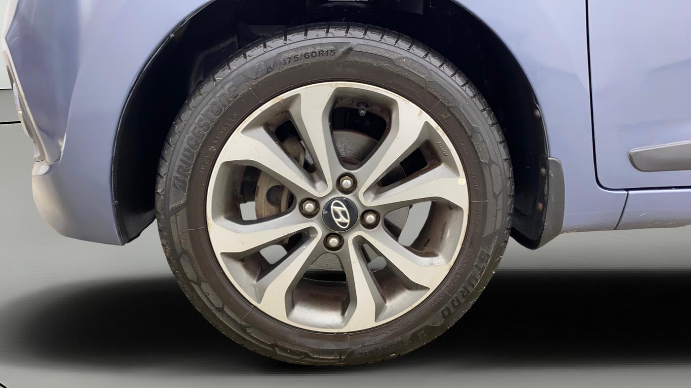 2015 Hyundai Xcent SX AT 1.2 (O), Petrol, Automatic, 79,338 km, Left Front Wheel