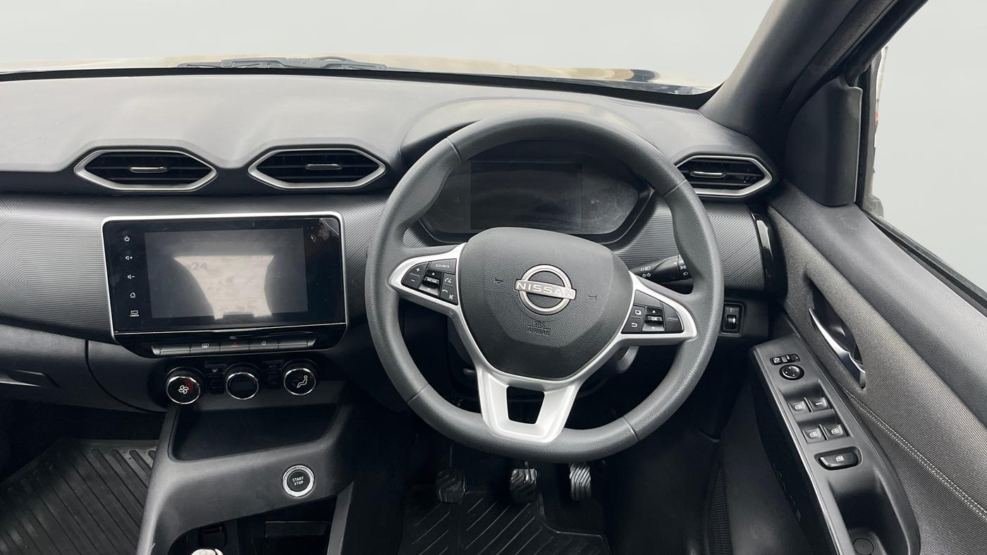 2024 Nissan MAGNITE N-Connecta B4D 1.0 Petrol MT, Petrol, Manual, 15,786 km, Steering Wheel Close Up
