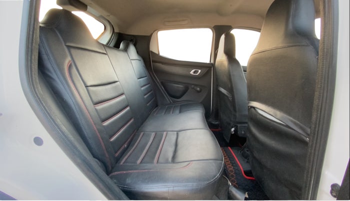 2018 Renault Kwid RXT 1.0 (O), CNG, Manual, 1,36,146 km, Right Side Rear Door Cabin