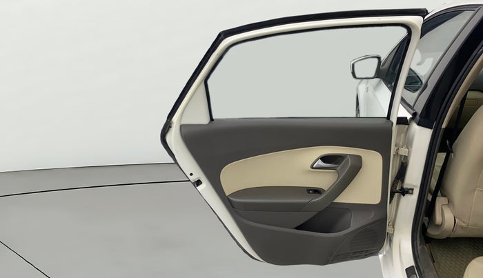 2013 Volkswagen Vento HIGHLINE 1.6 MPI, Petrol, Manual, 1,08,521 km, LHS Rear Door