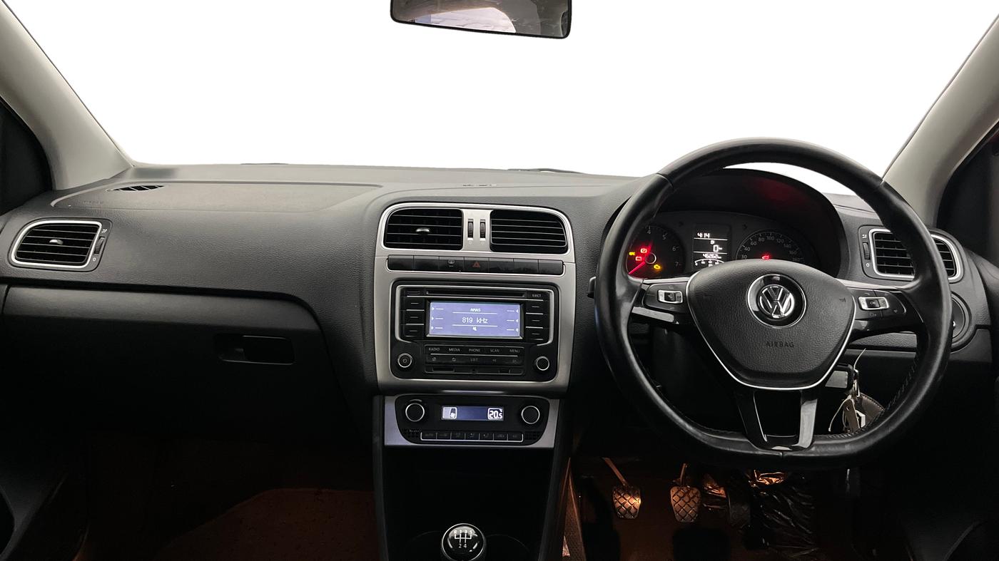2015 Volkswagen Cross Polo HIGHLINE MPI, Petrol, Manual, 46,215 km, Dashboard