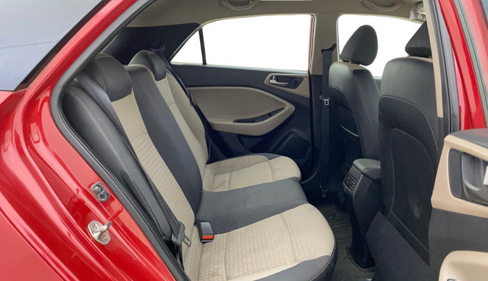 2017 Hyundai Elite i20 ASTA 1.2, Petrol, Manual, 45,843 km, Right Side Rear Door Cabin