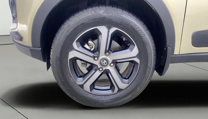 2022 Tata NEXON XZA PLUS KAZIRANGA PETROL, Petrol, Automatic, 31,771 km, Left Front Wheel
