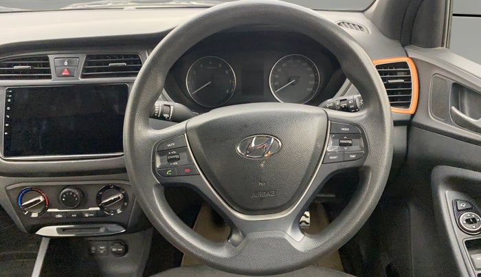 2015 Hyundai i20 Active 1.2 S, Petrol, Manual, 1,43,339 km, Steering Wheel Close Up