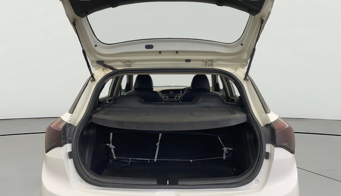 2016 Hyundai Elite i20 ASTA 1.2, Petrol, Manual, 93,367 km, Boot Open Zoomed View