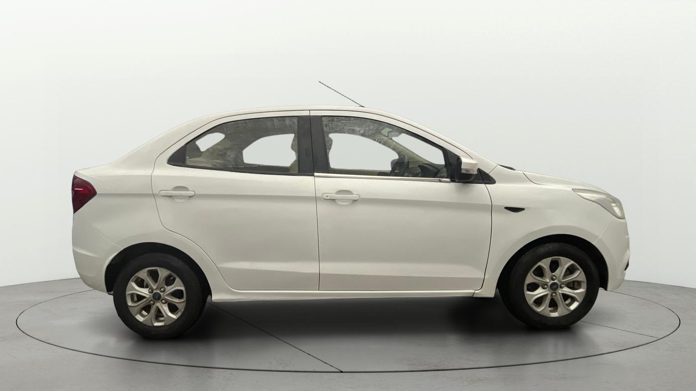 2018 Ford Figo Aspire TITANIUM 1.2 PETROL, Petrol, Manual, 31,645 km, Right Side View