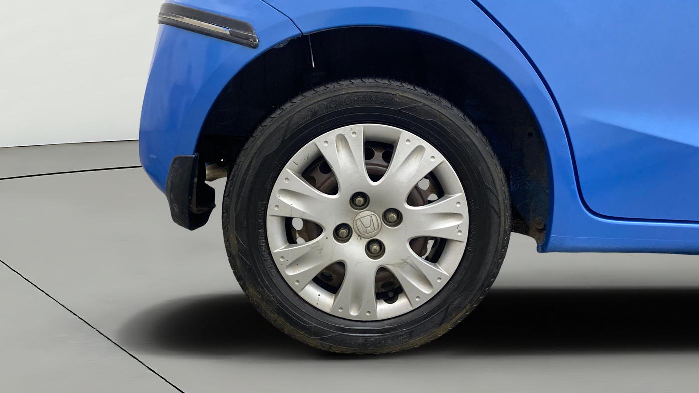 2014 Honda Brio S MT, Petrol, Manual, 62,077 km, Right Rear Wheel