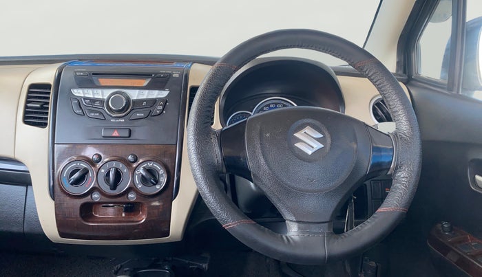 2017 Maruti Wagon R 1.0 VXI AMT, Petrol, Automatic, 27,381 km, Steering Wheel Close Up