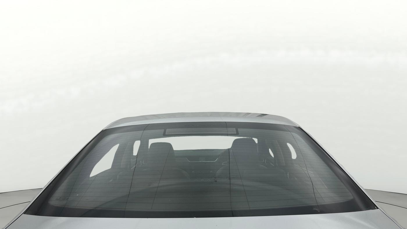 2015 Skoda Octavia AMBITION 1.4 TSI, Petrol, Manual, 1,47,263 km, Rear Windshield