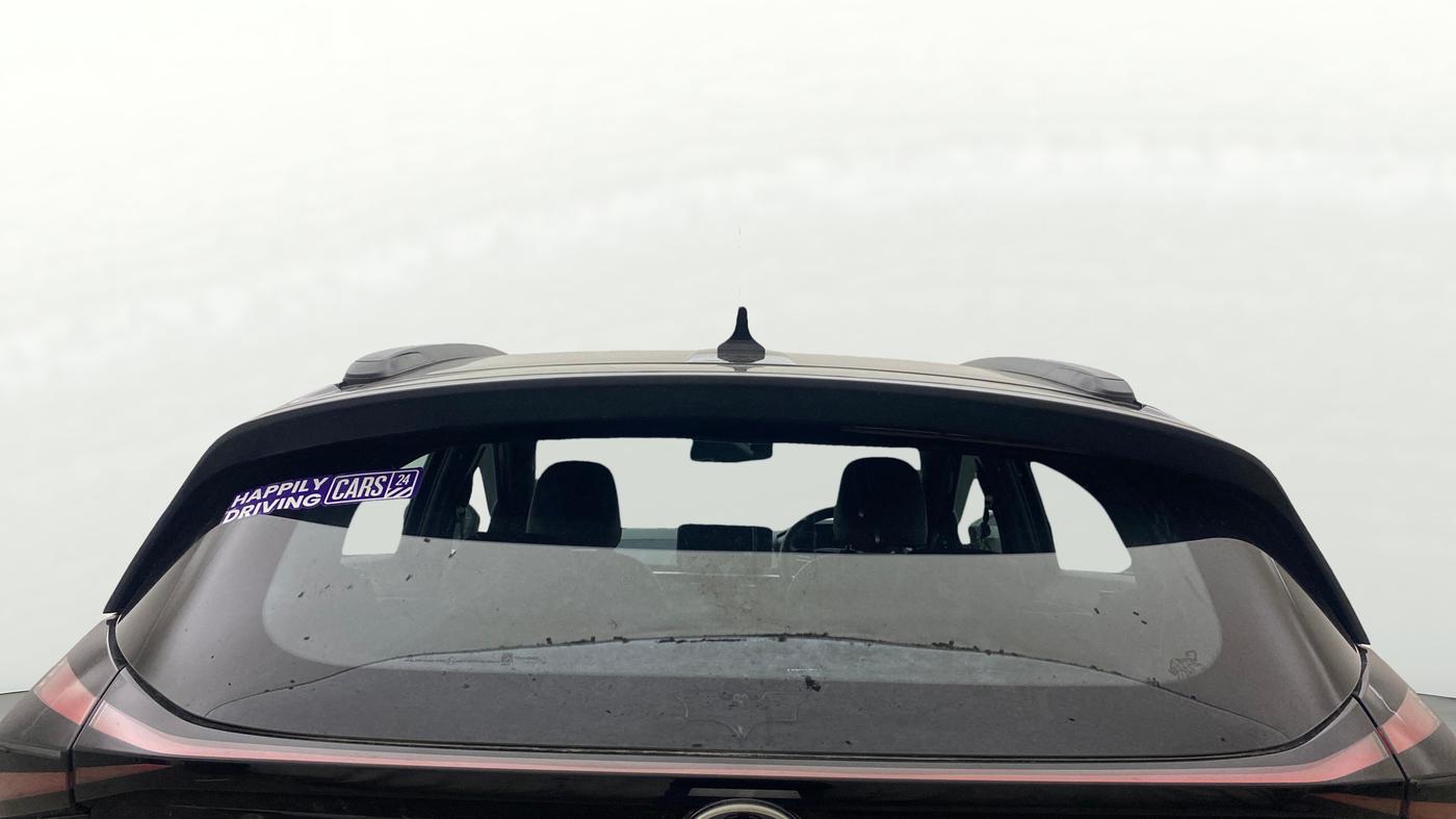 2024 Tata NEXON Creative Plus 1.2 Revotron 7DCA Dark Edition, Petrol, Automatic, 33,361 km, Rear Windshield