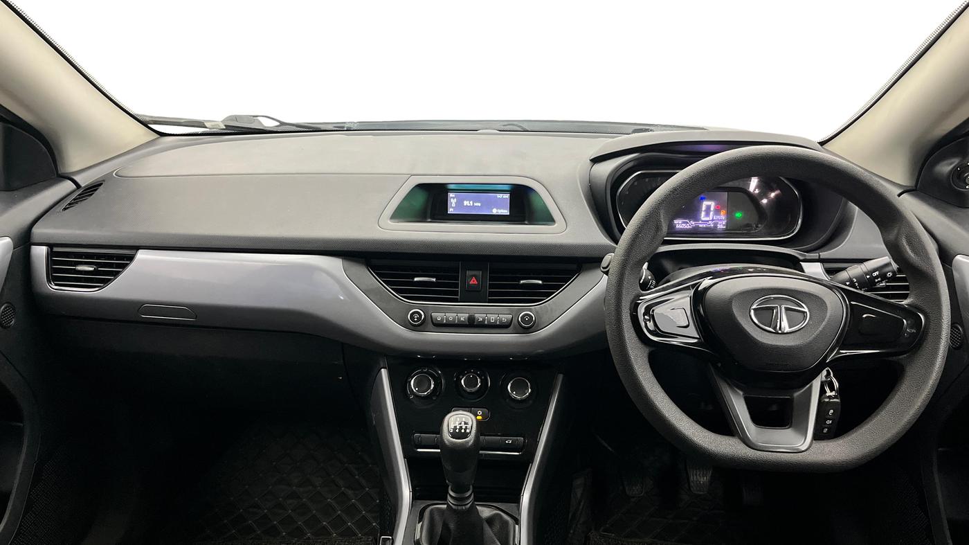 2020 Tata NEXON XM PETROL, Petrol, Manual, 54,343 km, Dashboard