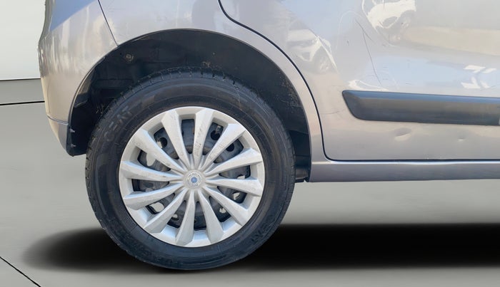 2017 Maruti Wagon R 1.0 VXI AMT, Petrol, Automatic, 27,381 km, Right Rear Wheel