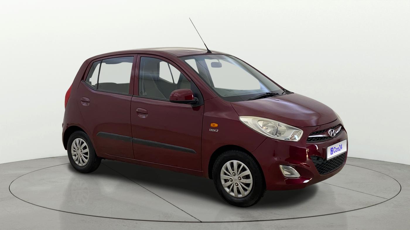 2015 Hyundai i10 SPORTZ 1.1, Petrol, Manual, 31,677 km, Right Front Diagonal