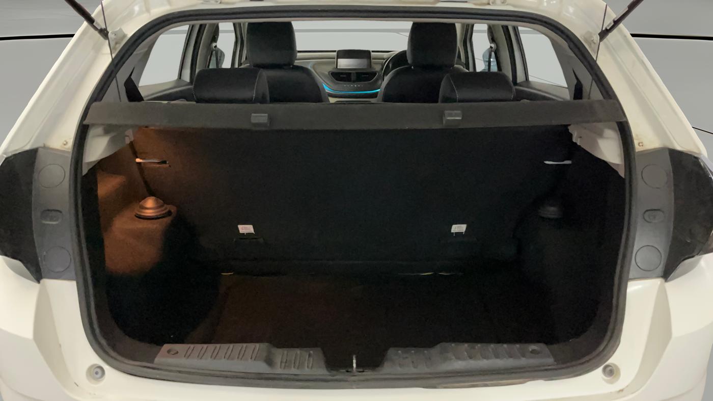 2023 Tata ALTROZ XZA PLUS, Petrol, Automatic, 82,235 km, Boot Open Zoomed View