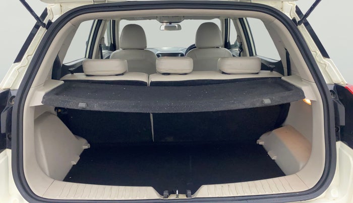 2021 Mahindra XUV300 W8 1.2 PETROL, Petrol, Manual, 62,330 km, Boot Open Zoomed View