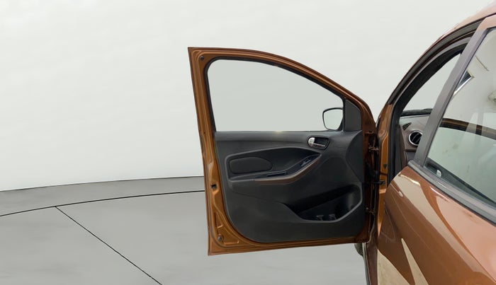 2018 Ford FREESTYLE TITANIUM 1.2 PETROL, Petrol, Manual, 27,422 km, LHS Front Door