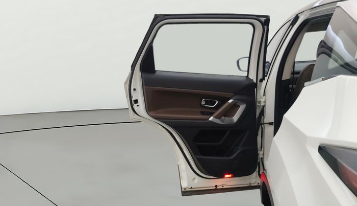 2022 Tata Harrier XZ PLUS 2.0L, Diesel, Manual, 97,048 km, LHS Rear Door