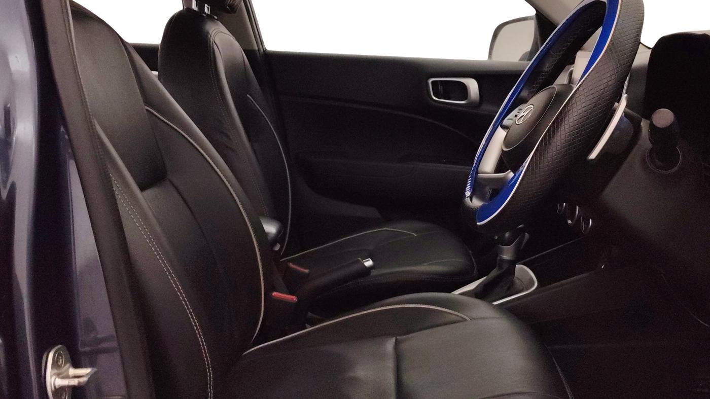 2021 Hyundai VENUE SX PLUS 1.0 TURBO DCT, Petrol, Automatic, 72,129 km, Right Side Front Door Cabin